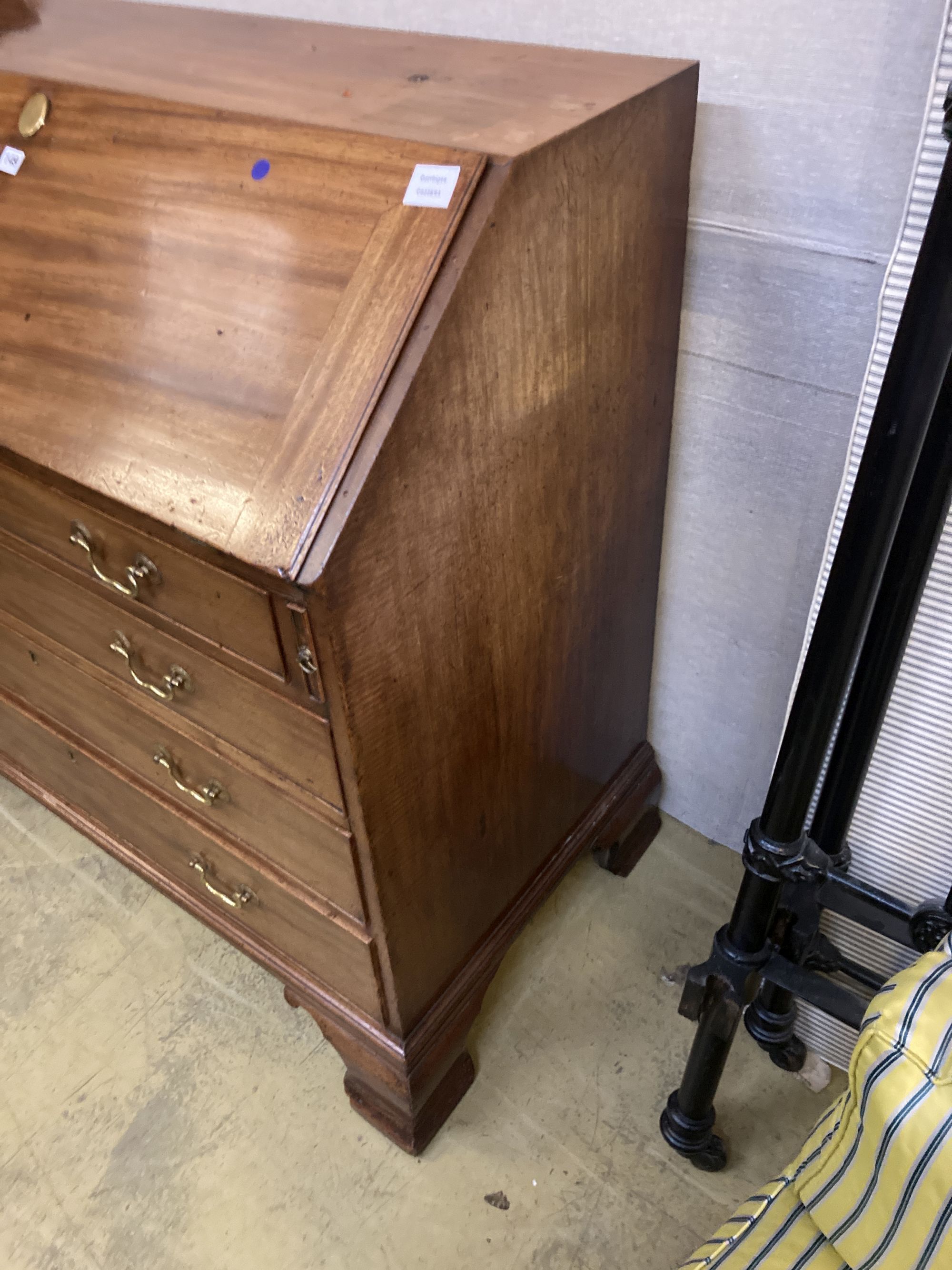 A George III mahogany bureau, width 107cm, depth 57cm, height 107cm